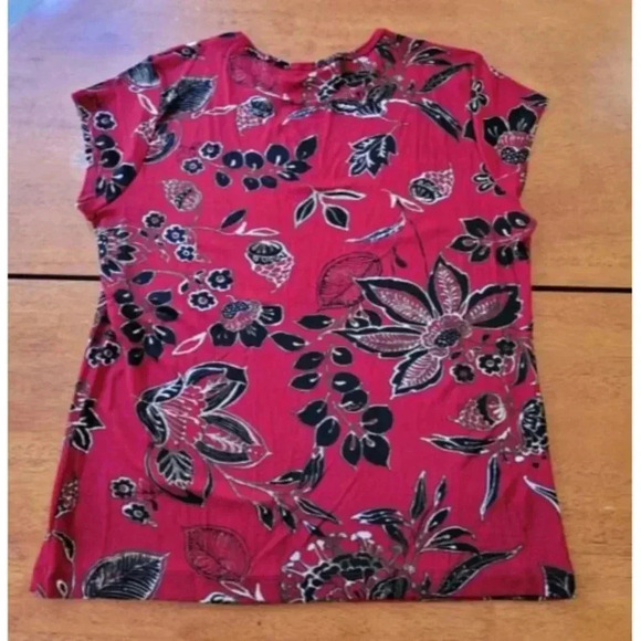 Chicos Travelers Red & Black Floral Print Top Size 2 Womens L Made in USA - Picture 2 of 9